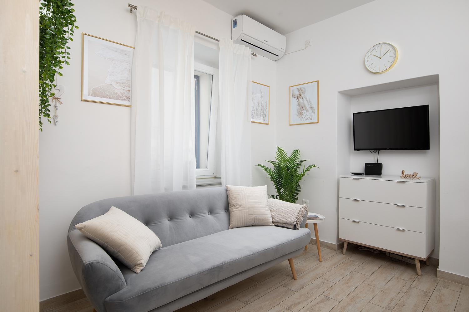 Elegant Apartment Next To Arena Pula Exterior photo